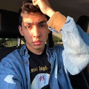 Meet your Posher, Leo